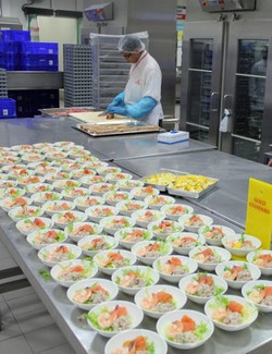Wow! Emirates Flight Catering Olah 38 Juta Makanan Setahun