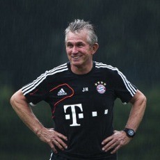Heynckes Enggan Pikirkan Rekor