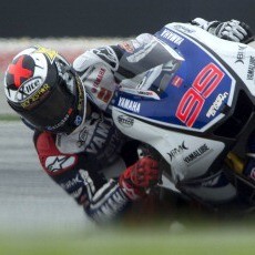 Lorenzo Patahkan Rekor Rossi di Sepang