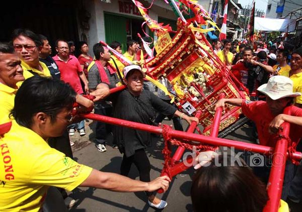 Kirab Budaya China Town Art Festival
