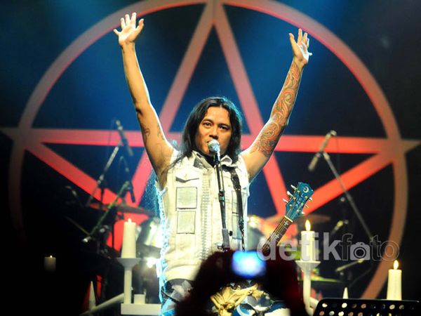 KOIL Gelar Konser Akustik di Bandung