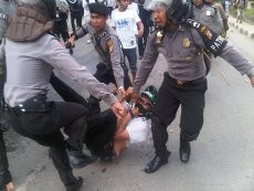 3 Mahasiswa Terluka Akibat Bentrok dengan Polisi di Samarinda