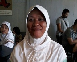 Demi Bantu Orang Tak Mampu, Bu Uun Patah Lengan Hingga Nyaris Dipenjara