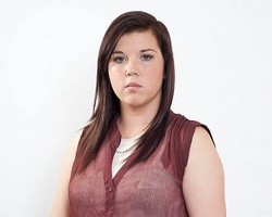 Putrinya Direkam Tanpa Busana Oleh Ayah Tiri, Ibu Kandung Hanya Diam