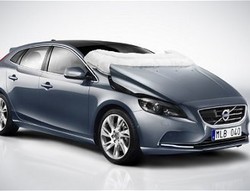 Volvo Rayakan Kelahiran Airbag ke-25 Tahun