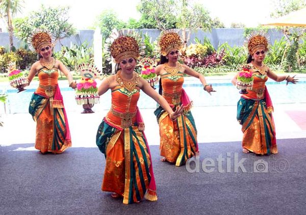 Tari Selat Segara Meriahkan Grand Strategy Meeting WCF