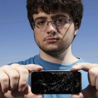 Hacker iPhone Tinggalkan Apple