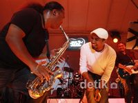 Glenn Fredly Mempesona di JakJazz 2012