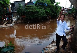  Jokowi Sidak, Camat dan Lurah Senen Tidak di Kantor