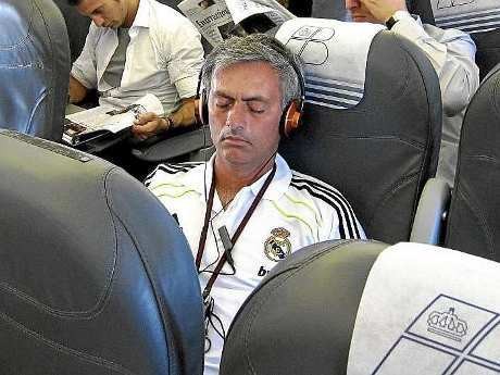 Jose Mourinho dan Kursi Pesawat Nomor 10D
