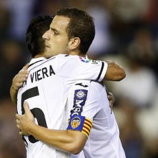 Di Belarusia, Kelelawar Ingin Akhiri Puasa Kemenangan Tandang