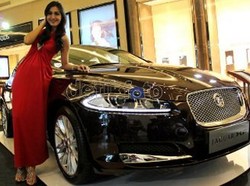 Jaguar XF Mobil Terbaik Dekade Ini?