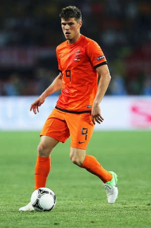 Liverpool Dikabarkan Terpikat Huntelaar