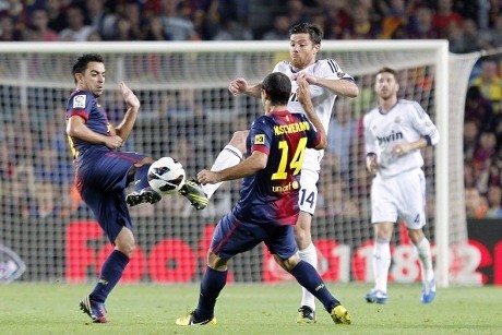 Madrid Bisa Lebih Oke, Barca Kini Kurang Solid di Belakang