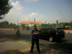 WISATA BELANJA SEMARANG-SOLO-JOGJAKARTA DALAM 1 HARI