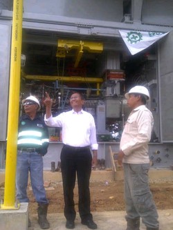 Bangun Pagi-pagi, Dahlan Iskan Langsung Pantau Proyek Pembangkit Listrik di Kutai