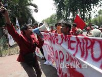 Kemenpora Didemo Soal Kasus Hambalang
