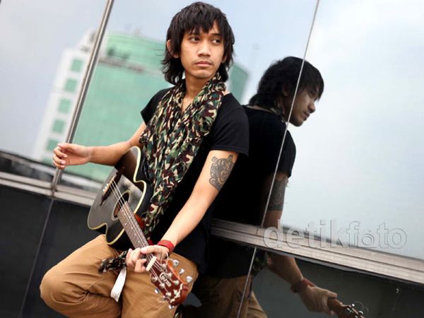 Ammir Gita Pradana, si Pelantun Lagu Romantis