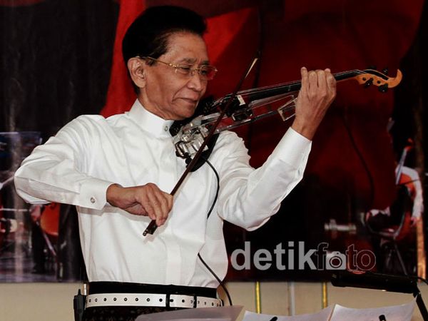 Aksi Idris Sardi Sang Maestro Biola