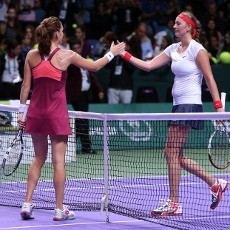 Kvitova Memulai dengan Kekalahan, Serena & Sharapova Menang