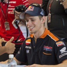 Penghargaan Khusus Tandai Momen Spesial Stoner