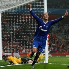 Sukses Schalke Tembus Benteng Arsenal