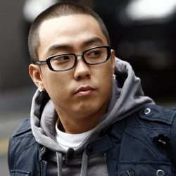 Eun Ji Won Hadiahi Manajer Mobil Baru