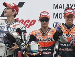 Pertarungan Segitiga di Australia