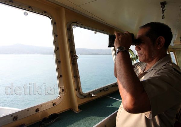 Melihat Cara Kerja Nahkoda Kapal