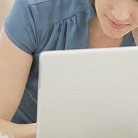 Kisah Pilu Gadis Penjual Keperawanan di Internet