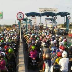 Toron Idul Adha, 50 Ribu Sepeda Motor Lintasi Jembatan Suramadu