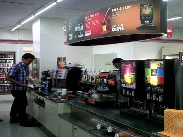 Di 7-Eleven, Kini Semua Orang Bisa Jadi Barista!