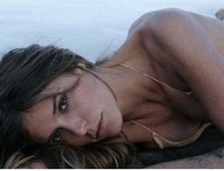 GM Pakai Wanita Seksi Ini untuk Brand Ambassador