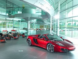 Hanya 2 Jam, 12 Unit Mobil Berharga Miliaran Ludes Terjual