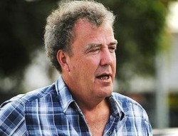 Wartawan Otomotif Terkaya, Dinobatkan Sebagai Pemilik Gigi Terburuk