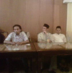 Jemaah Ahmadiyah Ngaku Dipaksa Polisi Bikin Surat Pernyataan