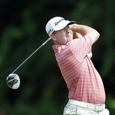 Hari Kedua, Garrigus Gantian Memimpin