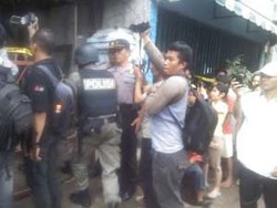 Lacak Bom, Tim Gegana Sisir Kontrakan Kosong Terduga Teroris di Palmerah