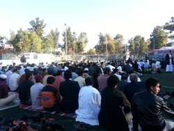 Pertama Kalinya Pelaksanaan Solat Ied di Meksiko Dilakukan di Lapangan