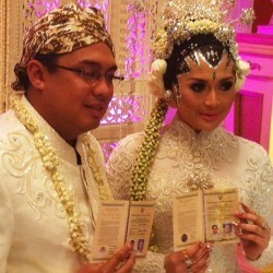 Resmi Dinikahi Ferry, Eddies Adelia Tak Tunda Punya Anak