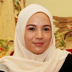 Aih, Cantiknya Istri Muda Limbad