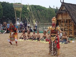 Lenggak-lenggok Aduhai Penari di Gelar Budaya Nusantara