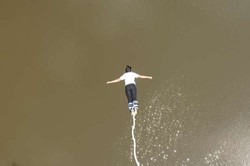 Bungee Jumping di Phuket, Edan!