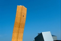 Inilah Arena Panjat Dinding Tertinggi di Dunia