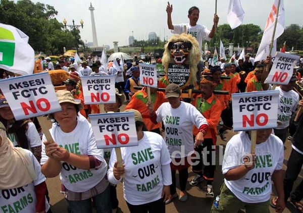 Petani Tolak Pengendalian Tembakau oleh WHO