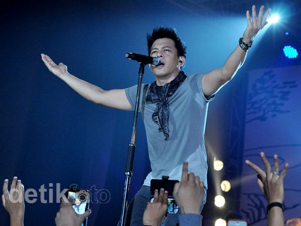 NOAH Berkibar di Makassar