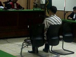 Indosat Sambut Gembira Vonis Penjara untuk Denny AK