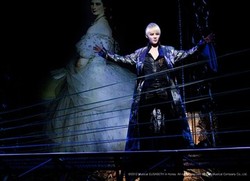 Junsu JYJ Raih Predikat Aktor Terbaik di Korea Musical Awards 2012