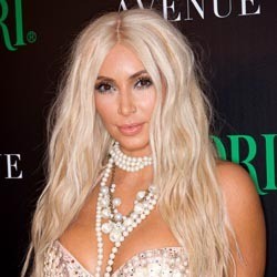 Ketika Kim Kardashian Jadi Putri Duyung