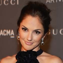 Gaya Elegan Minka Kelly